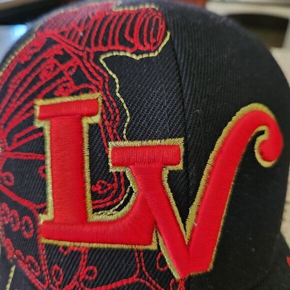 Chelona Baseball Cap Black With Red & Gold LV Las Vegas Embroidery Adjustable - Picture 3 of 6